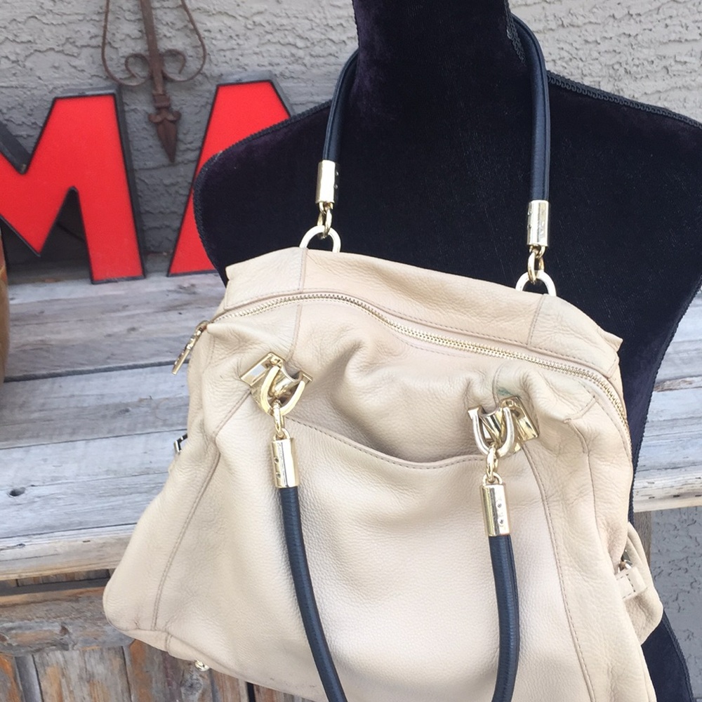 DKNY tan/black purse - Picture 6 of 9
